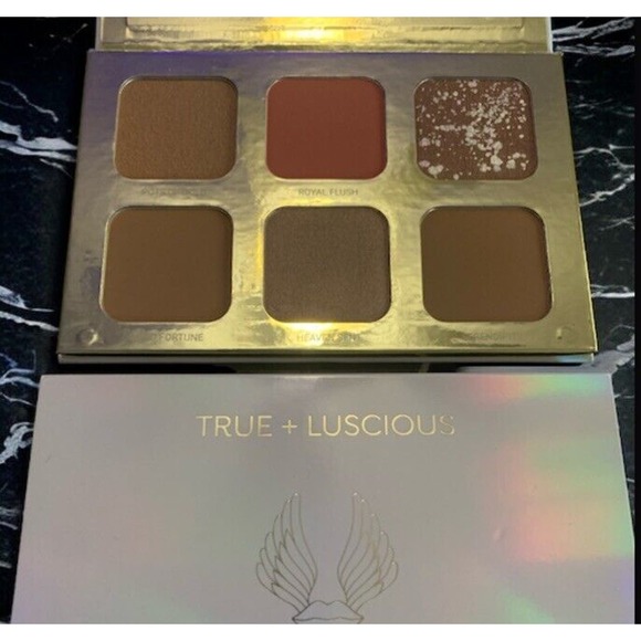 TRUE+LUSCIOUS CAMERA POWDER Invisible Setting Powder + LUCKY GLOW Palette NIB - Picture 2 of 4